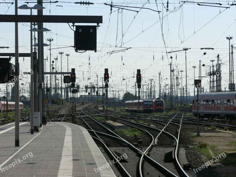 Deutsche Bahn Gleise Railway Station Signals Jumble