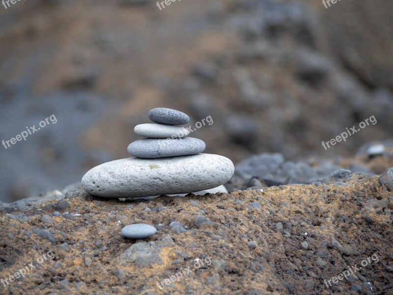 Zen Stack Of Stones Pile Of Stones Stones On A Rock Zen Tower Stone Tower