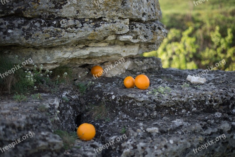 Oranges Rock Orange Grey Cleft