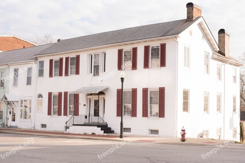 Bed And Breakfast Red Shutters White House Historical Home Historical Town