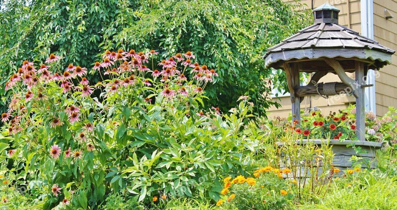 Garden Wishing Well Wooden Flower Country