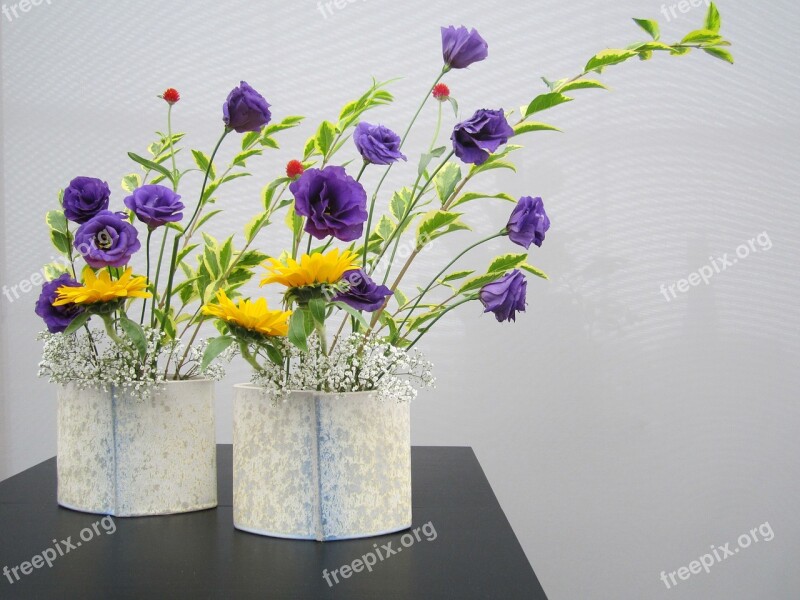 Floral Greeting Table Decorations Ikebana Filigree Campanula