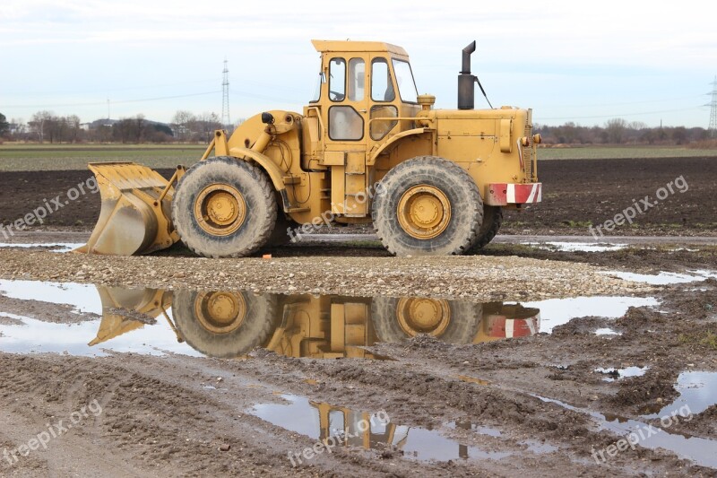 Tractor Water Out Farm Industry