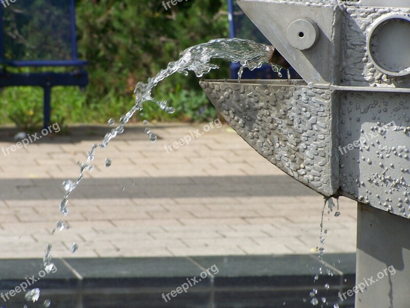 Water Gargoyle Drip Fountain Figure