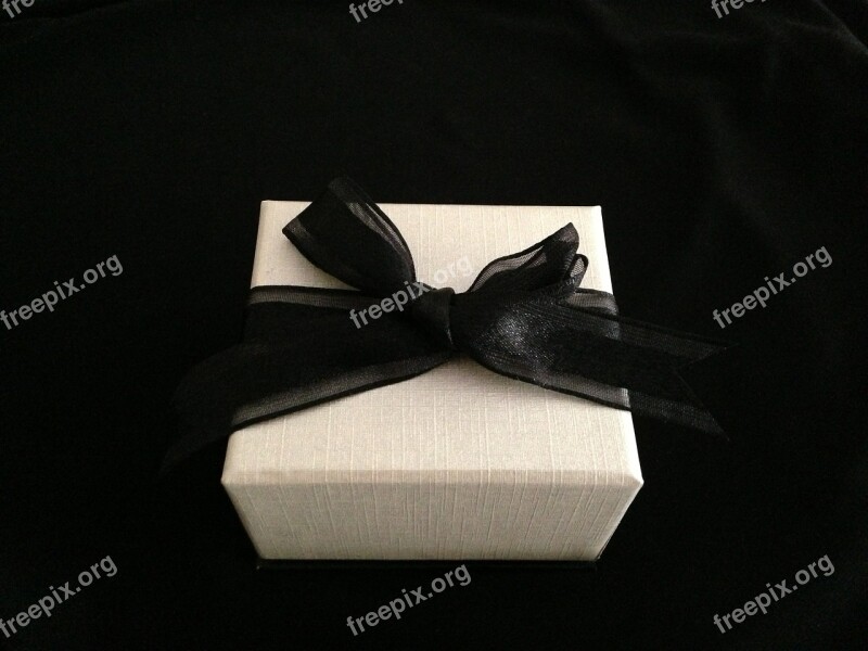 Present Gift Bow Ribbon Box