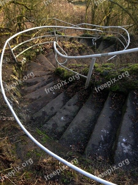 Spiral Staircase Park Gradually Stair Step Green Area