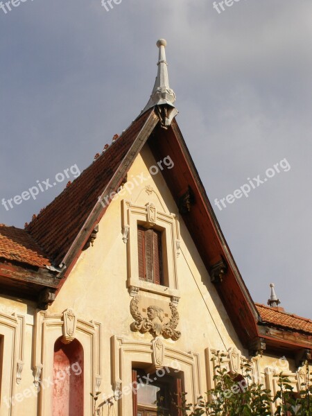 Old House Vintage Architecture Building