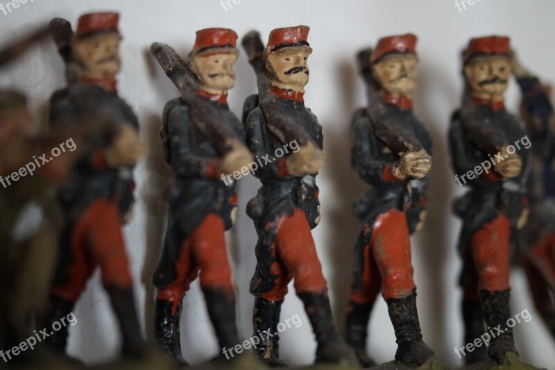 Soldiers Old Historically Figures Child