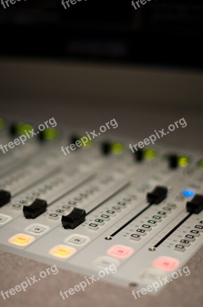 Music Mix The Console Radio Sound