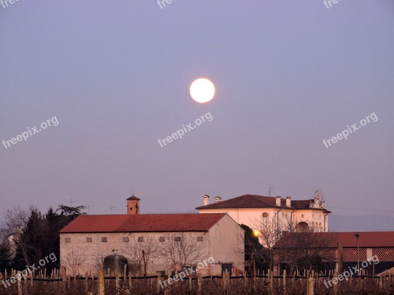 Full Moon House Borgo Sky Flare