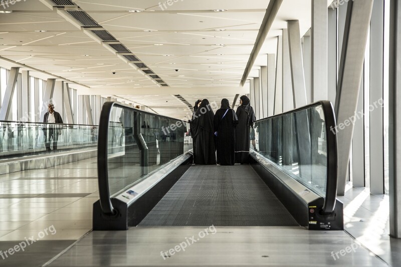 Dubai Women Arabs Escalator Perspective