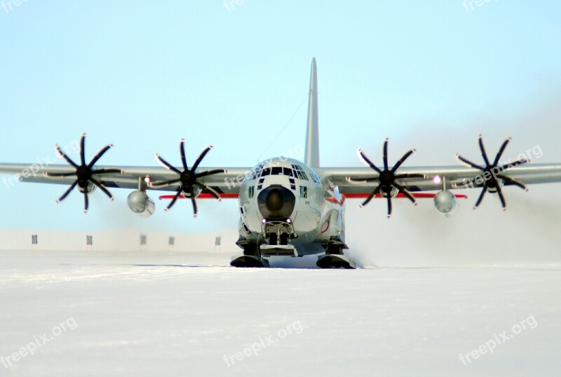 Ski Equipped Cargo Plane Military Aircraft Snow Aviation