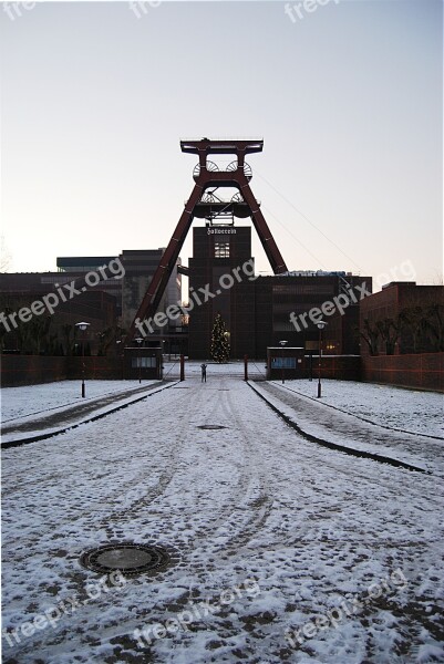 Bill Zollverein Headframe Stop Mountain Mine