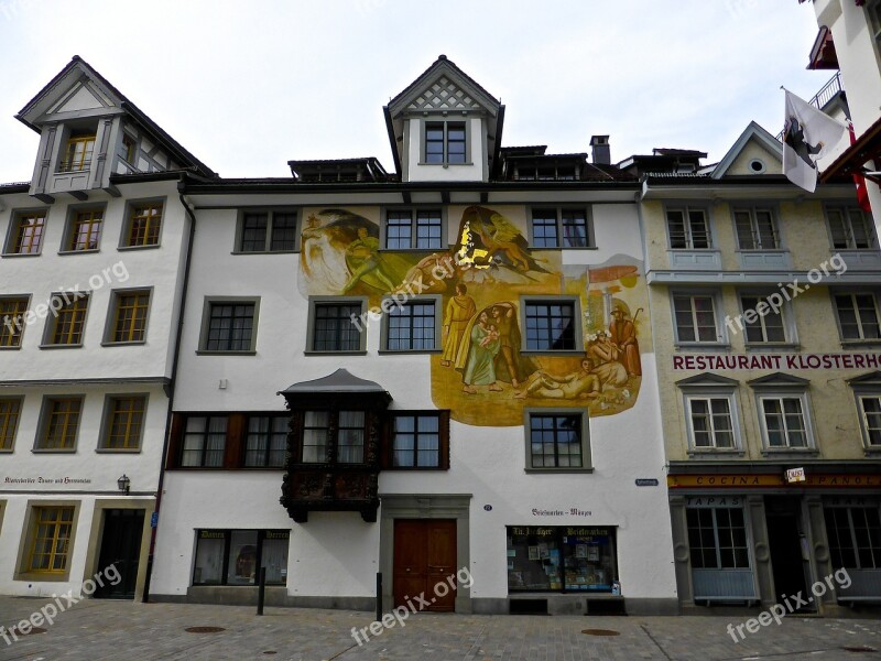 Bay Window Painted Wall Motif Stucco Facade