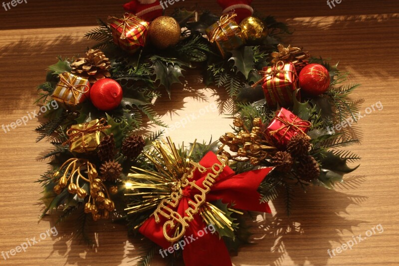 Wreath Christmas Dark Free Photos