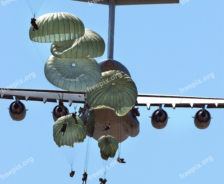 Military Paratroopers Airborne Parachuting Warriors Soldiers