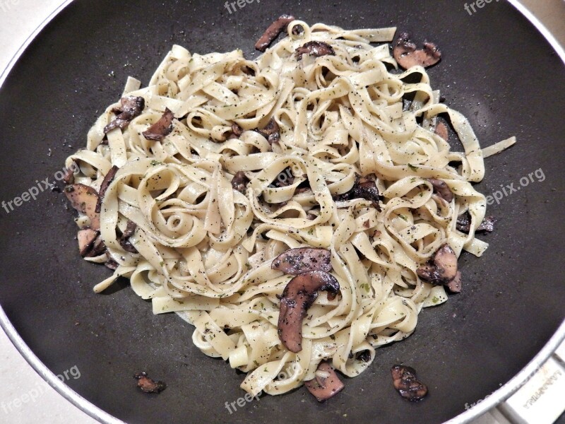 Tagliatelle Mushrooms Parsley Pasta Garlic