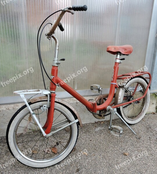 Bicycle Old Vintage Wheels Saddle