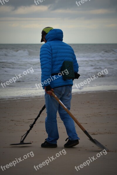 Fortune-hunter Metal Detector Man People Sea