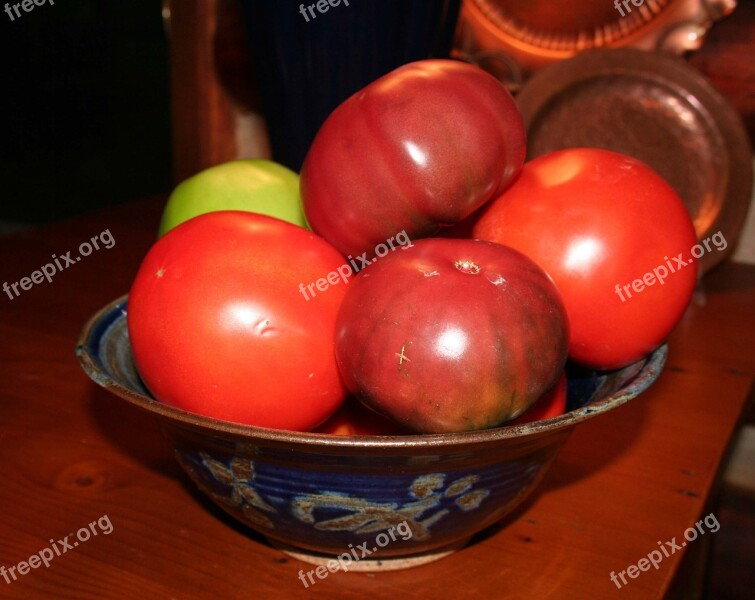 Tomatoes Organic Heirloom Red Fresh