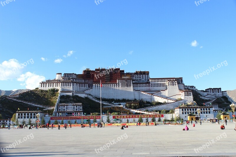 Tibet The Potala Palace China Lhasa The Scenery