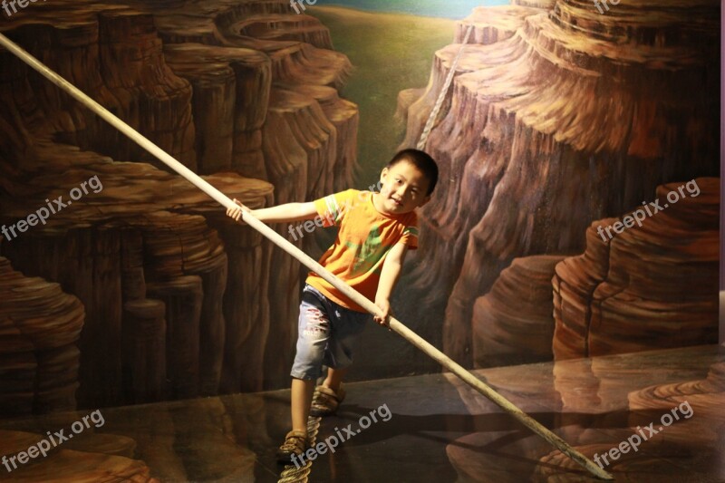 Child Balance Optical Illusion Sports Sight