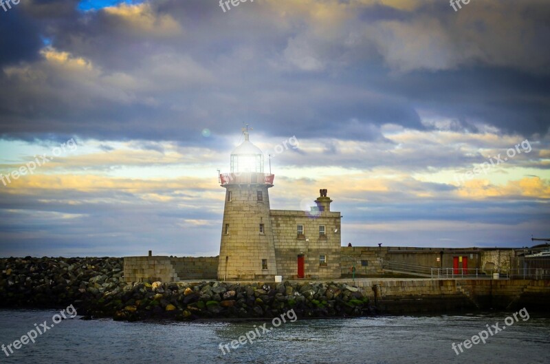 Beacon Lighthouse Coast Destination Harbor