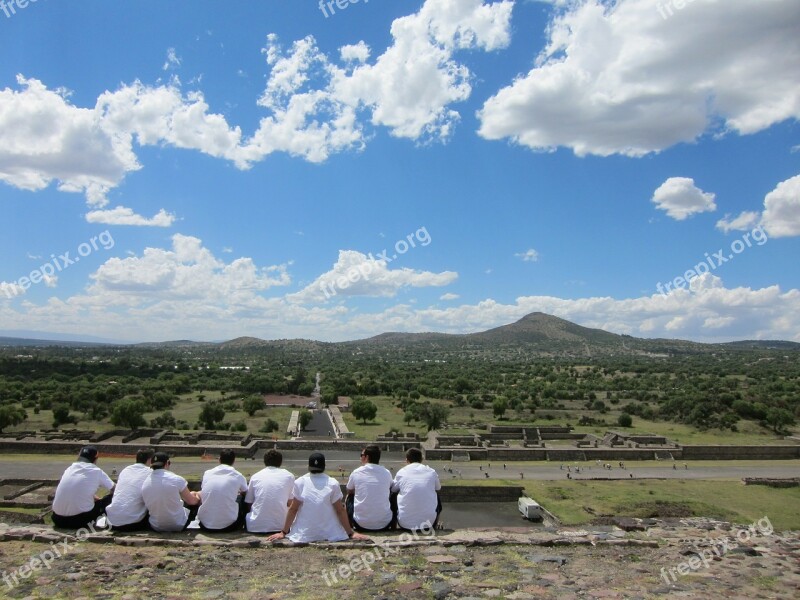 Mexico Students Ruins Teotihuacan Blue Sky