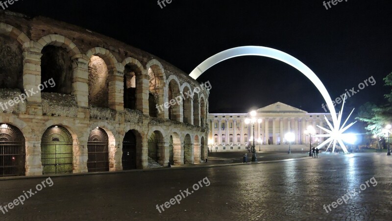 Verona Arena Comet Christmas Night