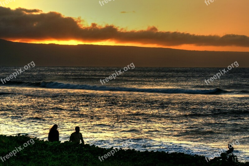 Maui Hawaii Sunset Couple Ocean