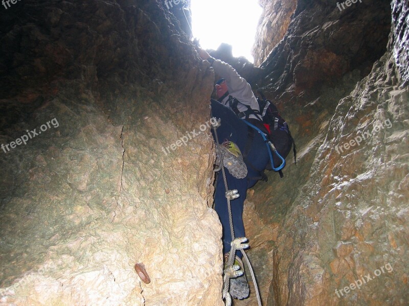 Climbing Mountaineer Brother Tunnel Free Photos