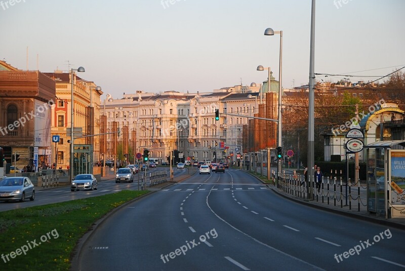 Vienna Street City Center Downtown