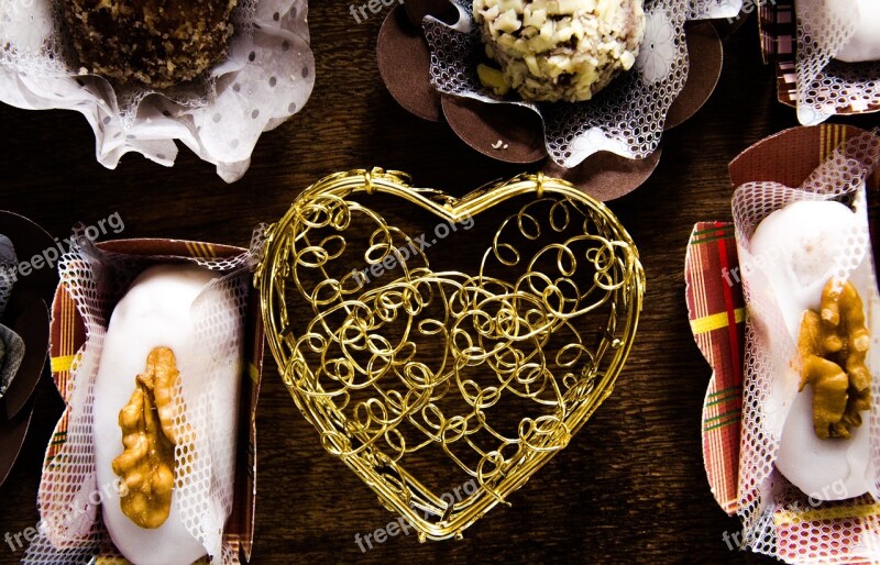 Pastry Heart Decoration Cameo Free Photos