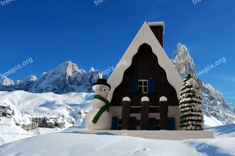 Smoked Cottage Christmas Dolomites Snow Mountains