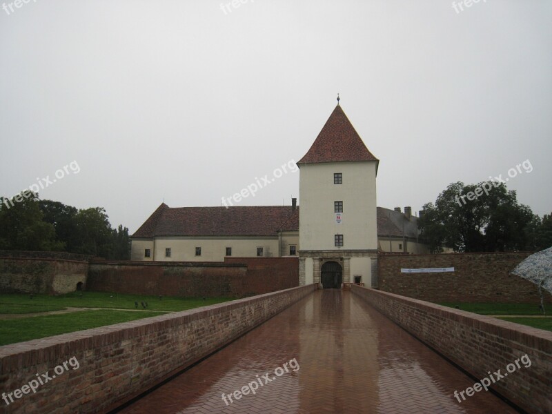 Sárvár Castle Bridge Moat Rainy