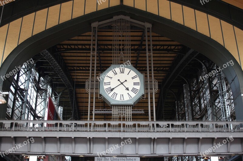 Time Clock Architecture Minute Railway Station