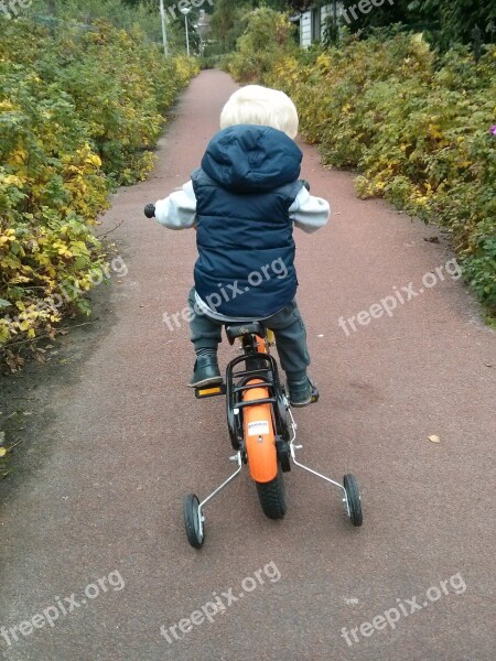 Bike Riding Bike Learning Young Kid