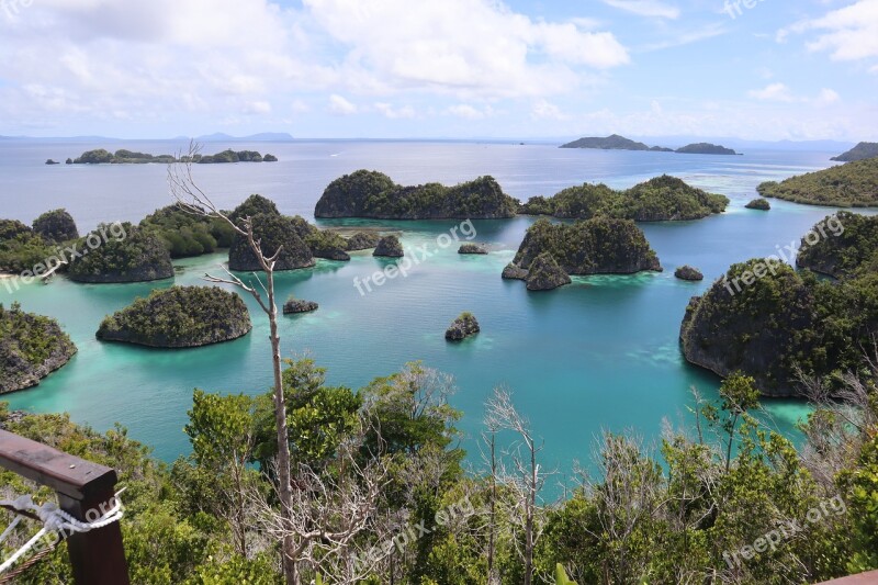 Raja Ampat Beach Wonderful Indonesia Infastpedia Travel