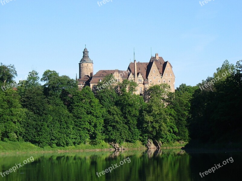 Czoch Poland Castle Lake View