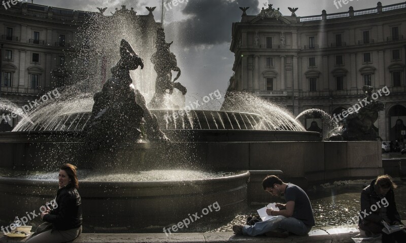 Rome Sunset Raking Light Water Fontana