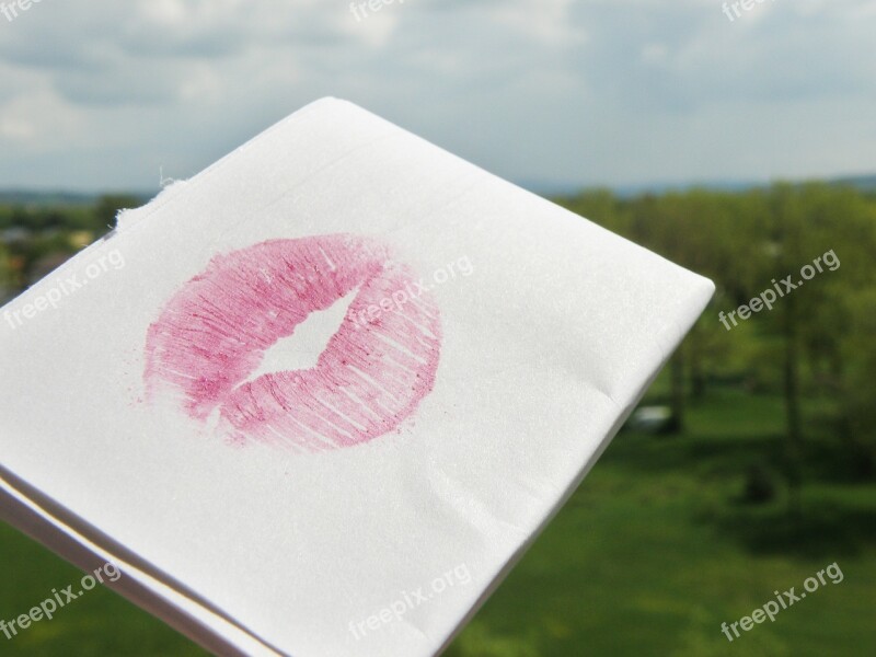 Kiss Lipstick Pink Letter Paper