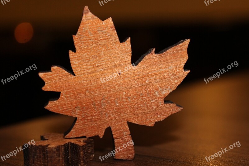 Maple Leaf Wood Table Decorations Autumn Jewelery Carving