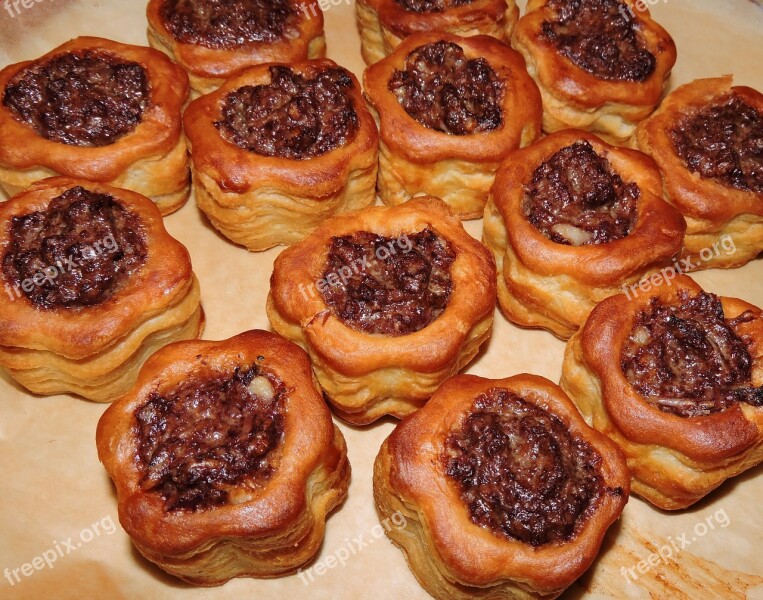 Voulevant Appetizer Food Chicory Puff Pastry