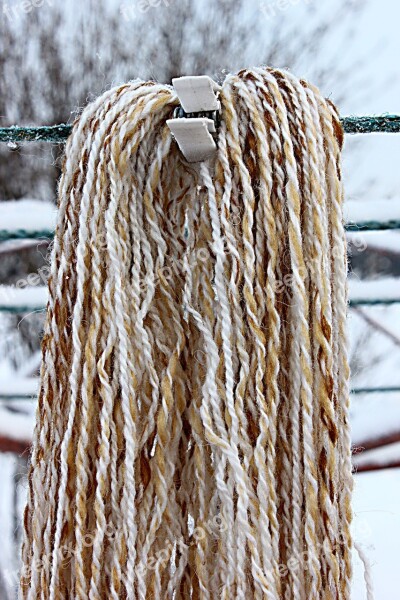 Thread Winter Brown Organic Hanging