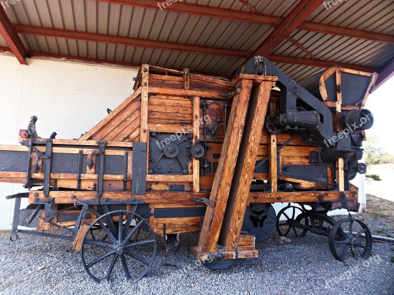 Thresher Wheat Threshing Machine Old History