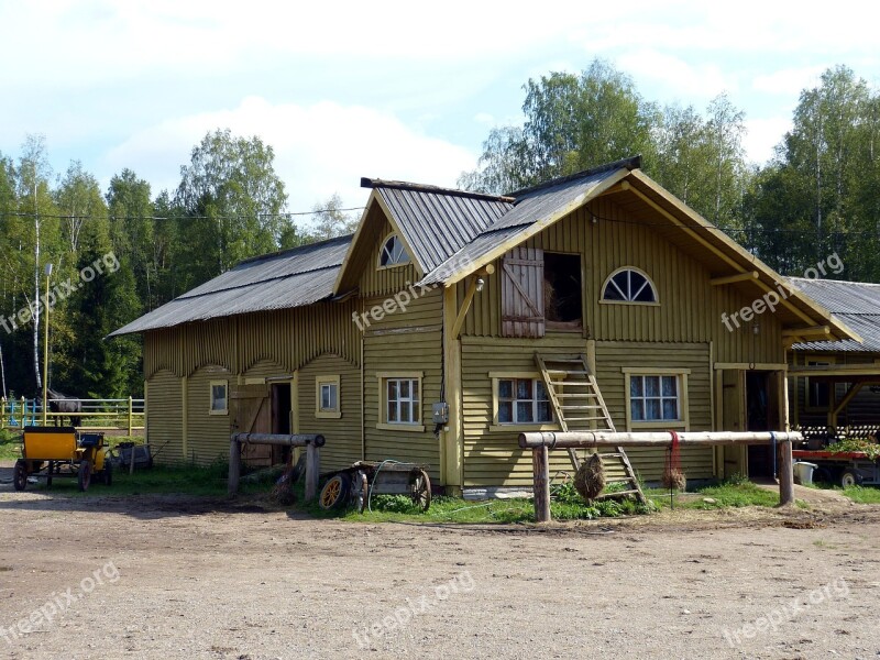 Farmhouse Russia Farm Wood Bar