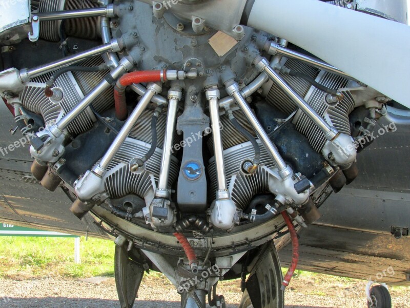 Beechcraft 18 Engine Airplane Aviation Aircraft