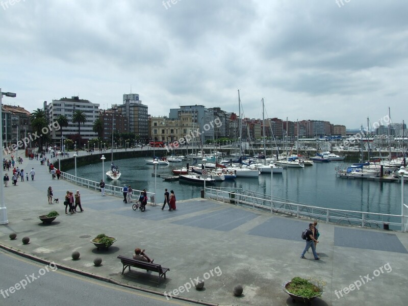 Marina Spring Gijón Boats Pontoons