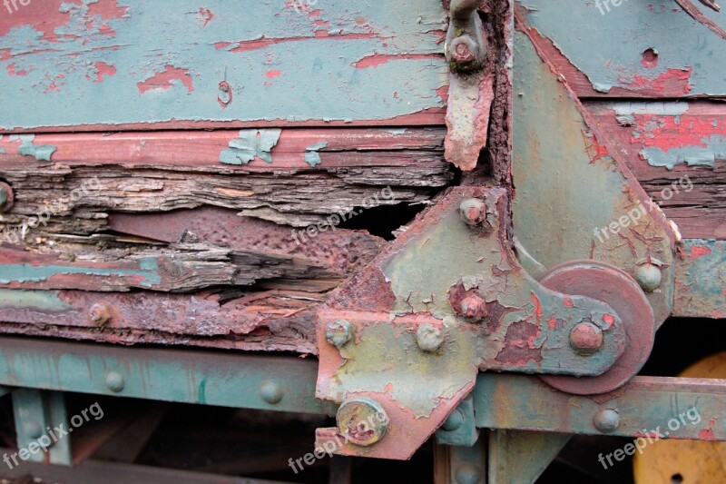 Wagon Train Railway Old Rusted