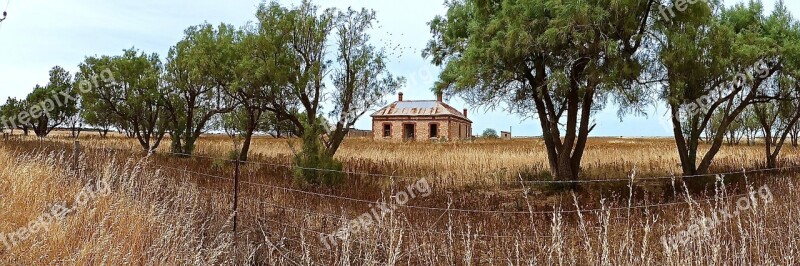 Farmhouse Abandoned Deserted Neglected Aged